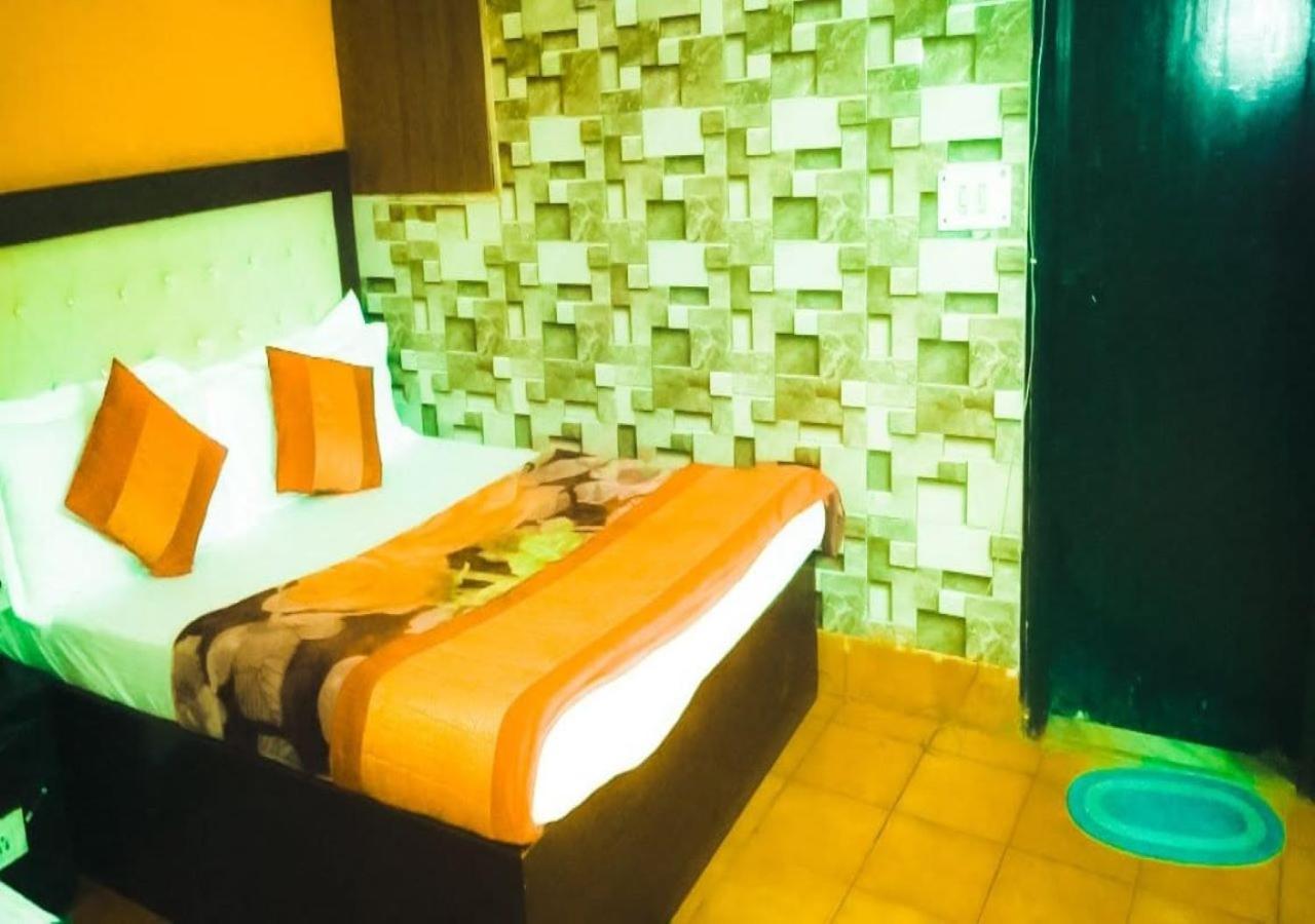 Hotel International Neelam Near New Delhi Railway Station Új-Delhi Kültér fotó