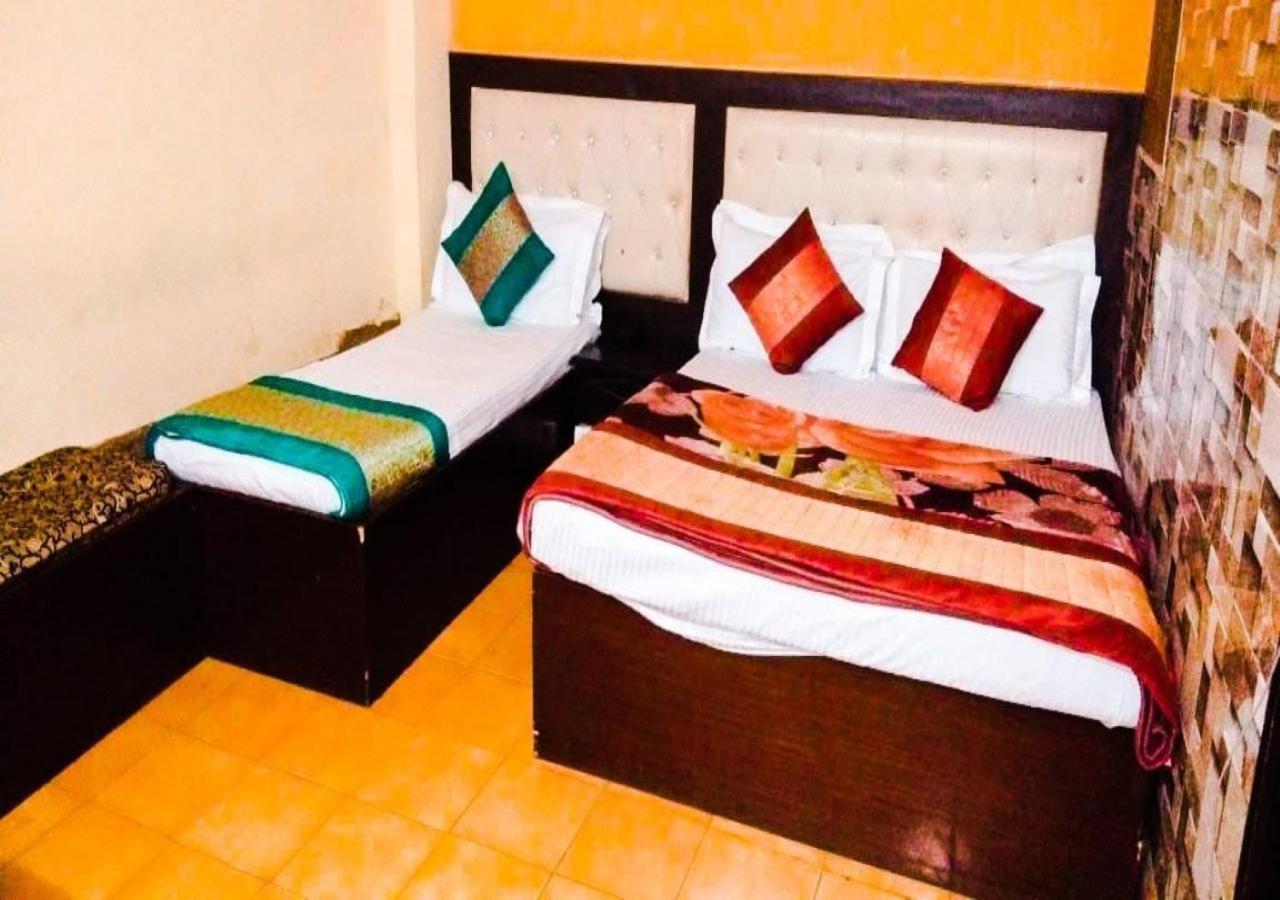Hotel International Neelam Near New Delhi Railway Station Új-Delhi Kültér fotó