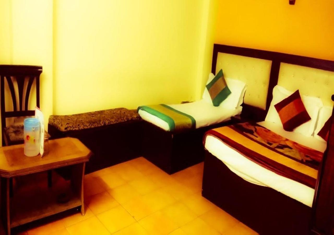 Hotel International Neelam Near New Delhi Railway Station Új-Delhi Kültér fotó