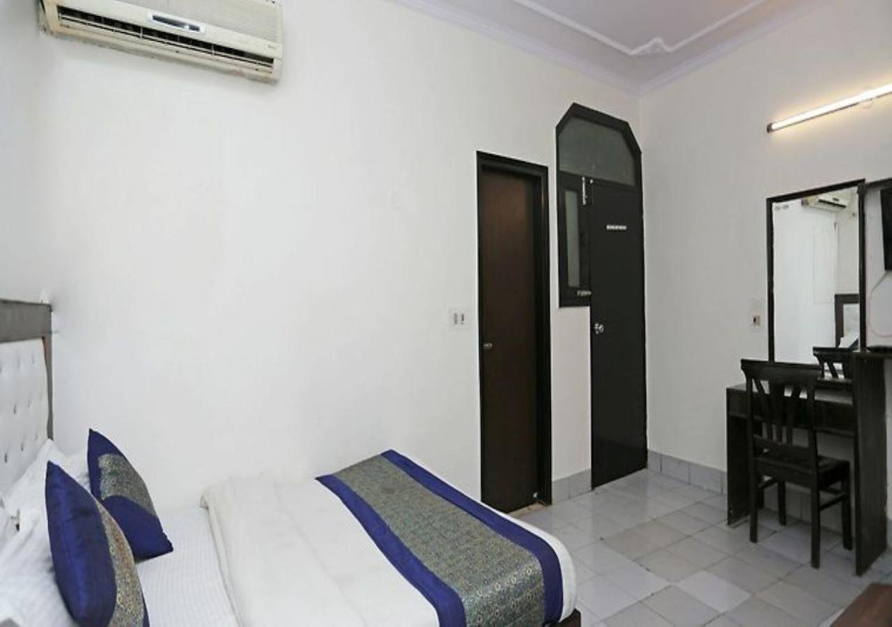 Hotel International Neelam Near New Delhi Railway Station Új-Delhi Kültér fotó
