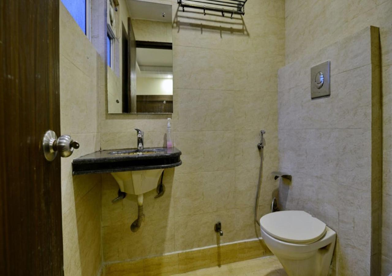 Hotel International Neelam Near New Delhi Railway Station Új-Delhi Kültér fotó
